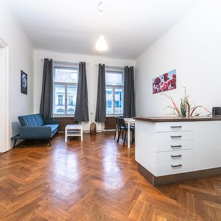 Legerova Apartments Прага Экстерьер фото