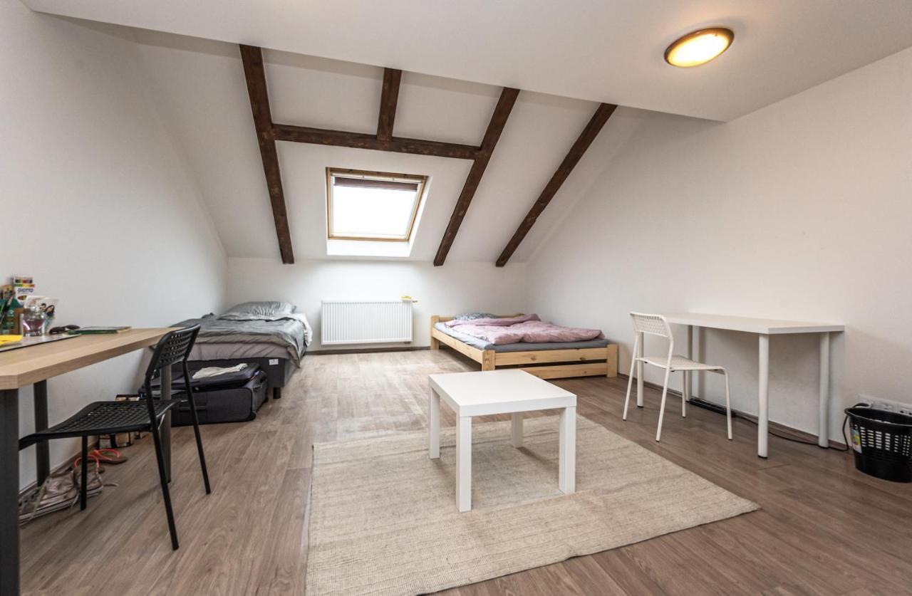 Legerova Apartments Прага Экстерьер фото