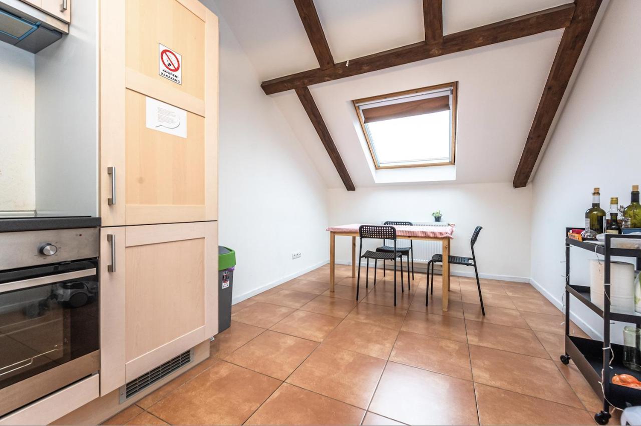 Legerova Apartments Прага Экстерьер фото