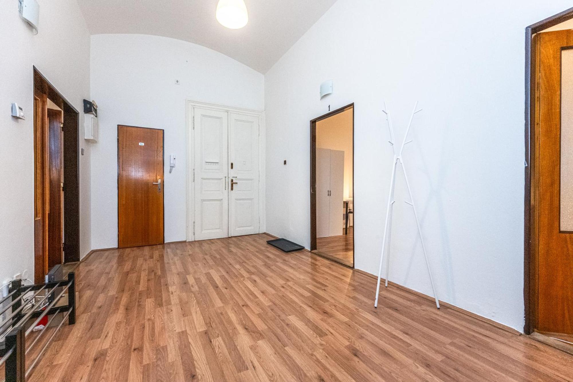 Legerova Apartments Прага Экстерьер фото