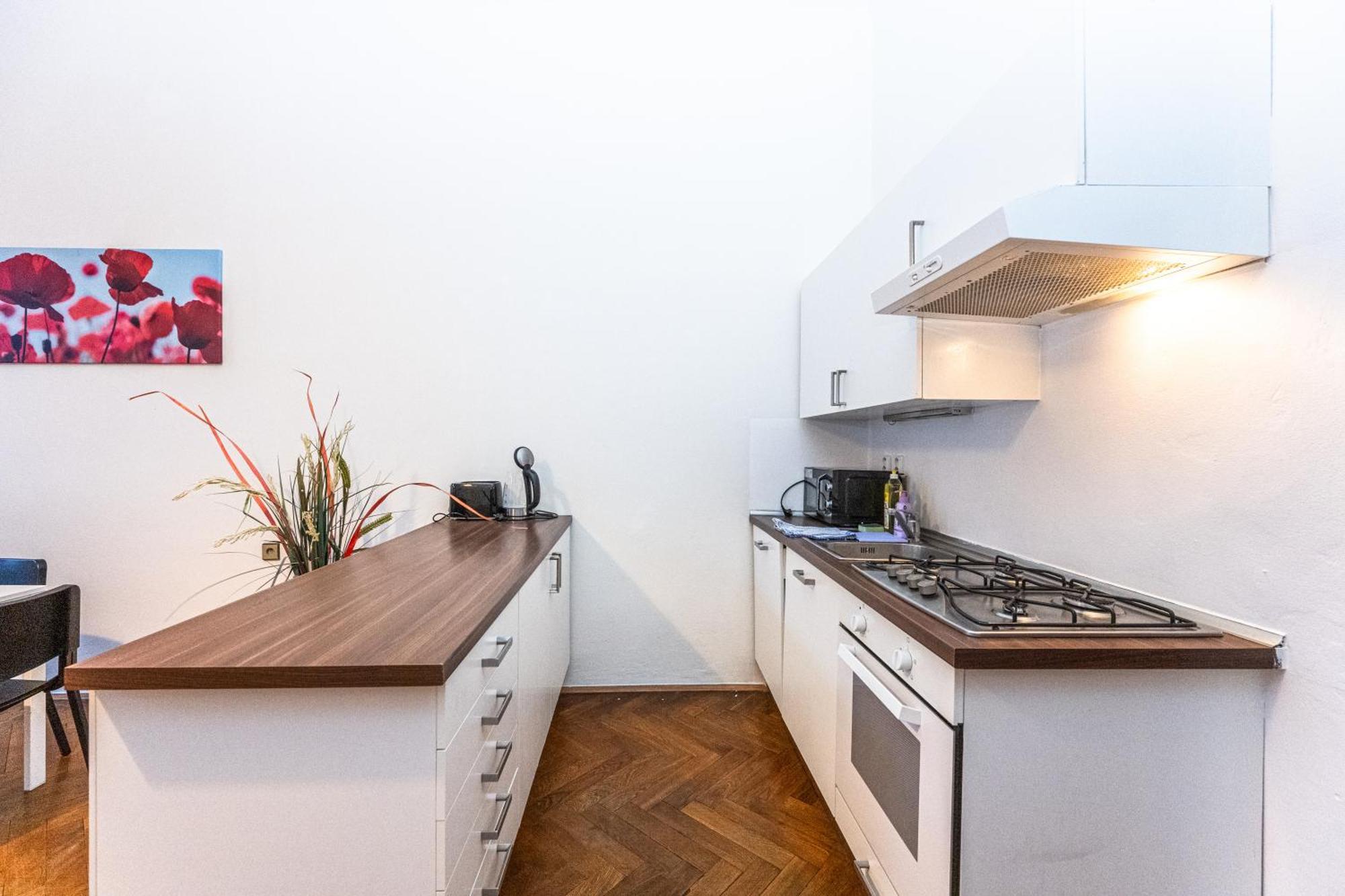 Legerova Apartments Прага Экстерьер фото